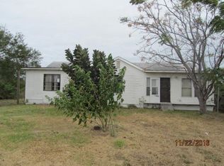 209 Allen M Parks Dr, Rockport, TX 78382