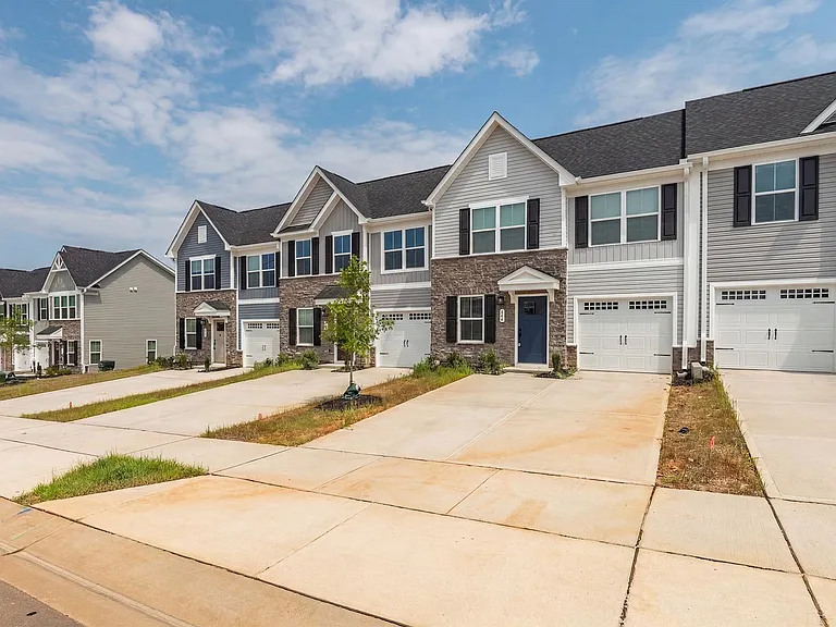 644 Pasture Ridge Rd — Photo 2