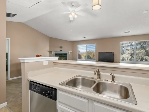 18334 W 58th Pl APT 88, Golden, CO 80403