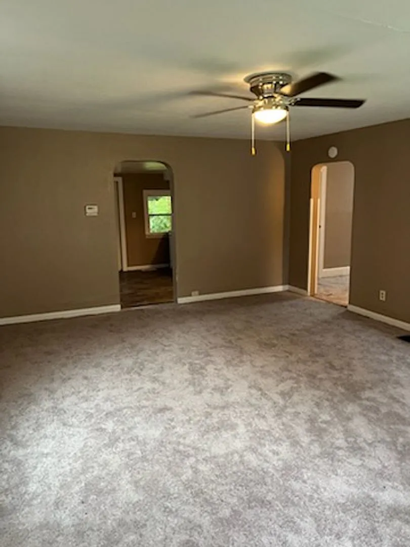 1235 Ledlie Ave — Photo 3