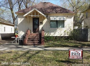 512 2nd Ave S, Grand Forks, ND 58201