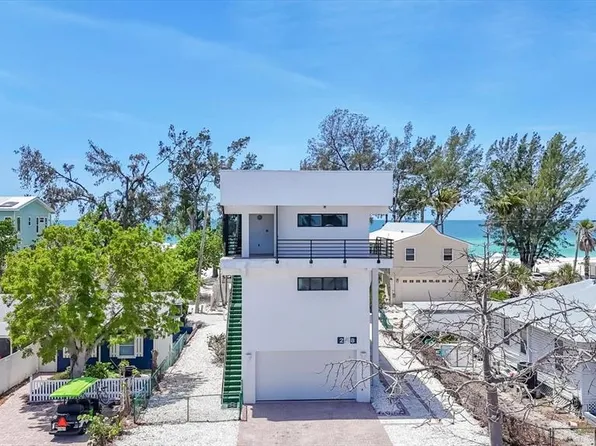 2918 Avenue E, Bradenton Beach, FL 34217