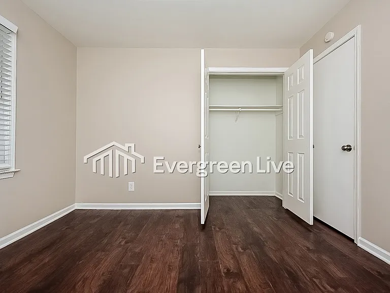 6458 Bobolink Ct — Photo 12