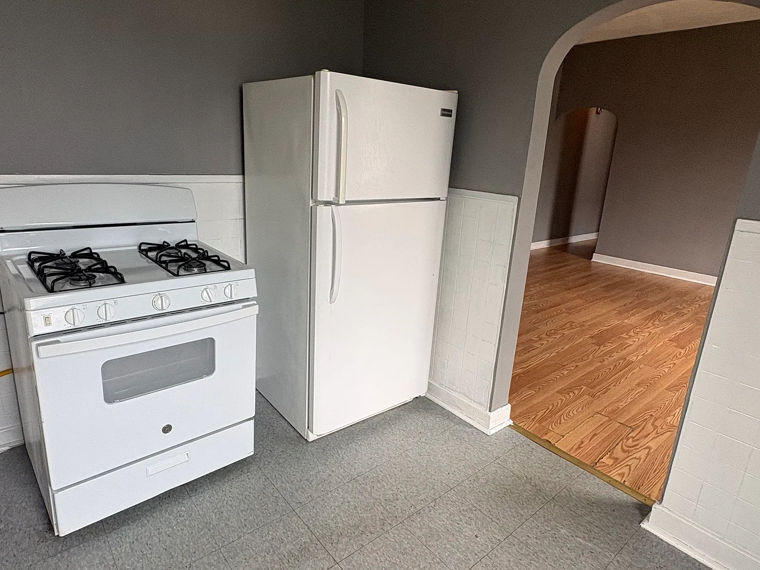 1 bed, $1,050 — Photo 2
