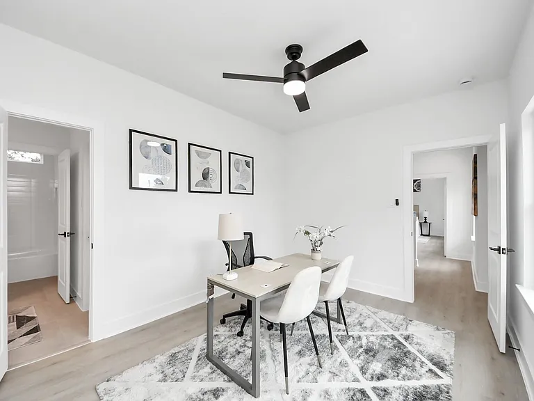860 Rachel St #D — Photo 38