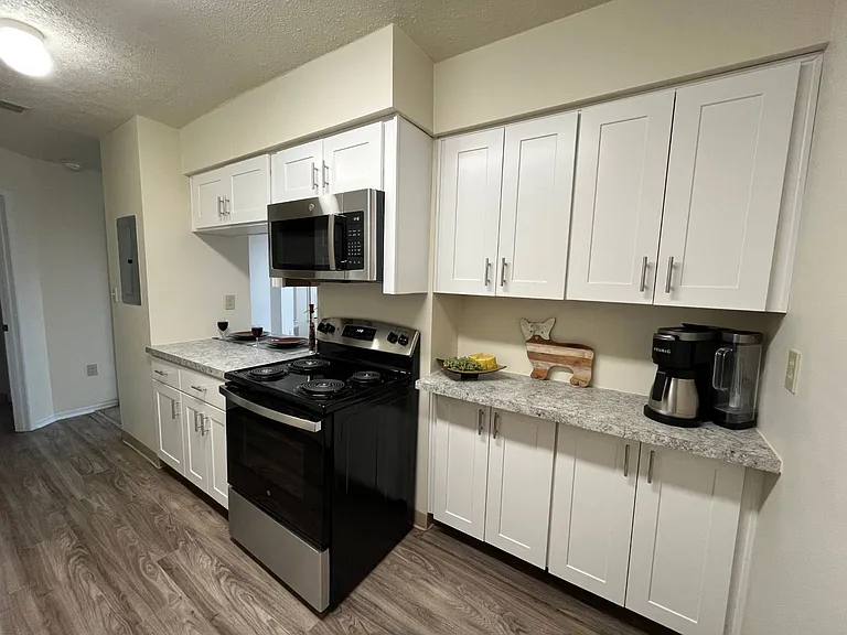 Chestnut Ridge Apartments — Photo 8