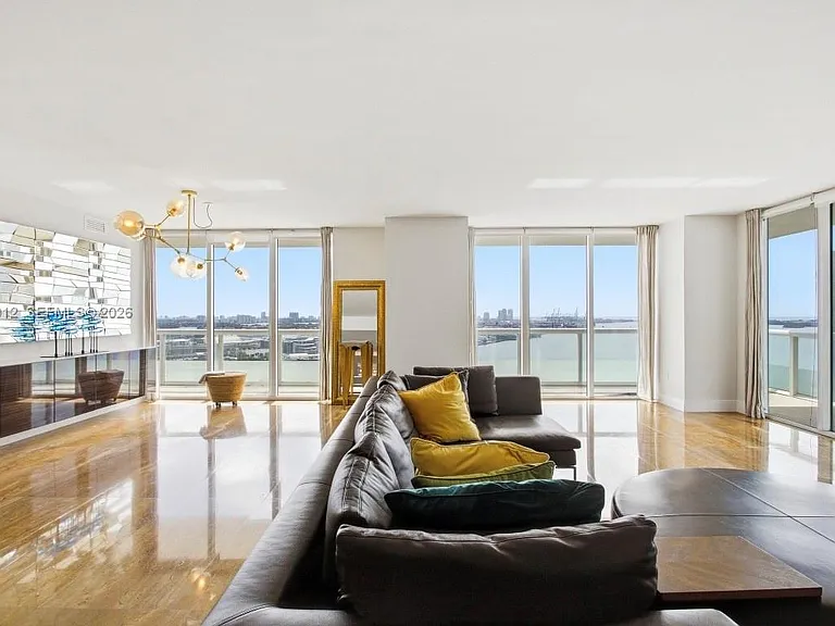 50 Biscayne Blvd #2510 — Photo 4