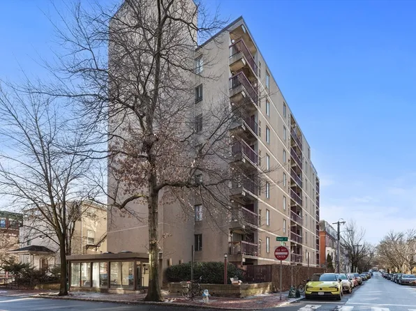 280 Harvard St APT 2D, Cambridge, MA 02139