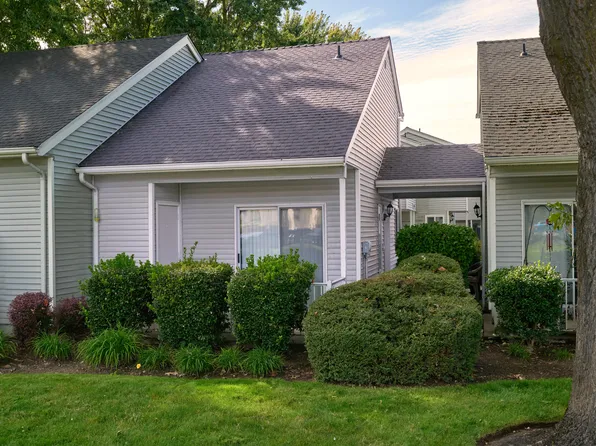 2101 Poplar Dr Unit 80, Medford, OR 97504