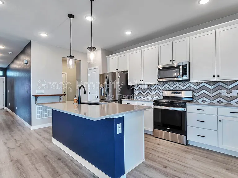 4751 Ambrose Pl — Photo 10