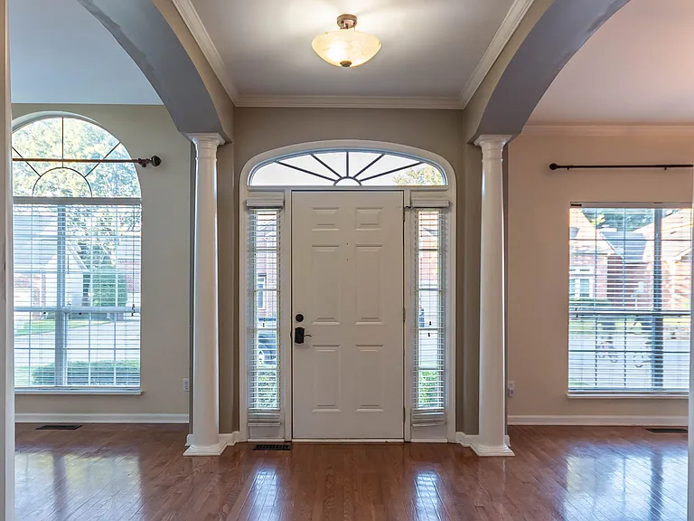 517 Caselton Ct — Photo 8