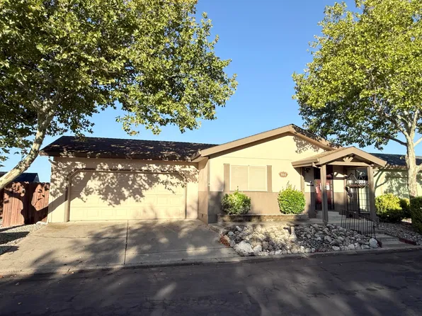 864 Butternut Trl, Redding, CA 96003