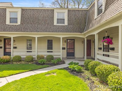 2463 Abbington Dr SE, Grand Rapids, MI, 49506