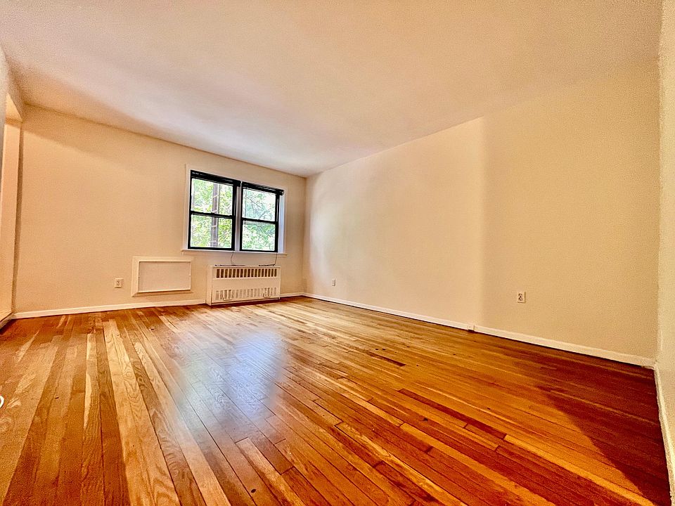 1st image of 81 Gavin St #1D