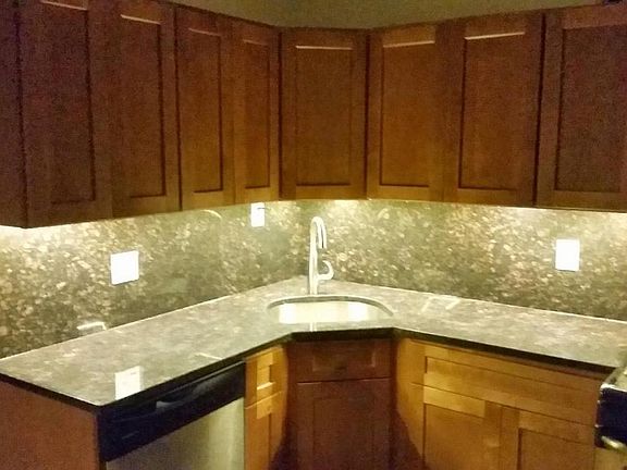 2nd image of 3256 N Lakewood Ave #1-F