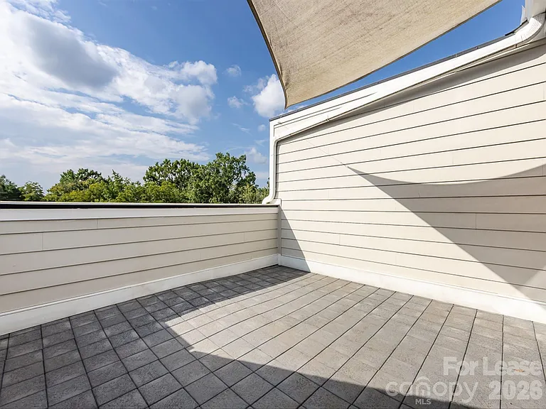 1207 E 36th St #3 — Photo 42