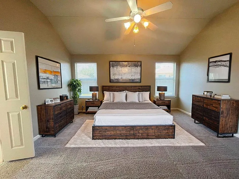 2305 Bakers Way — Photo 37