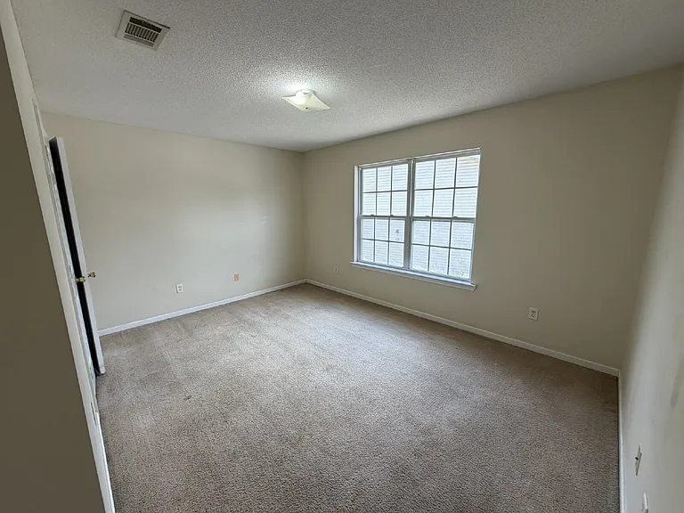 101 Hall St #221 — Photo 5