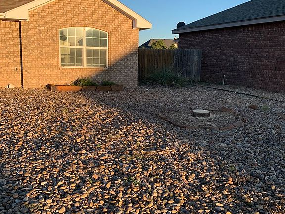 3rd image of 3405 Northglen Dr