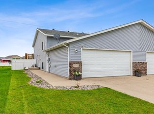 5202 48th Ave S, Fargo, ND