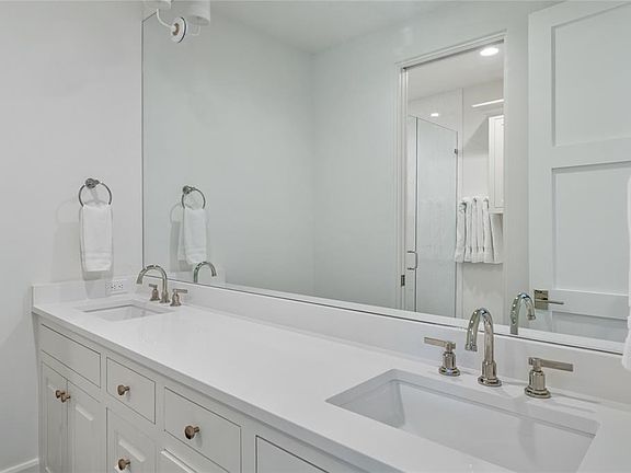 4th image of 14400 Kiawah Dr