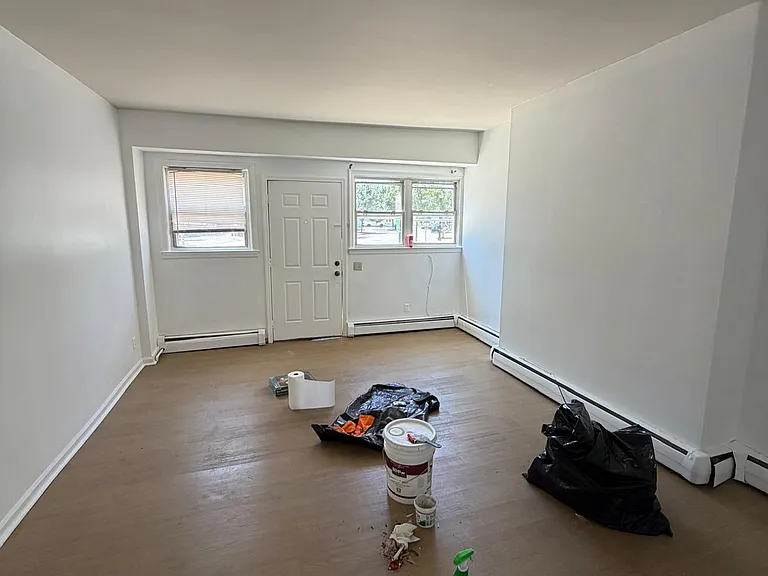 15 W Main St #1F — Photo 7