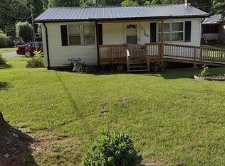 175 Bumpus Cove Rd, Erwin, TN 37650