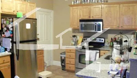 4 bed, 1600 sqft, $4,800 — Photo 1