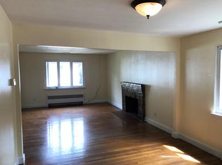 51 Louise Rd #2, Chestnut Hill, MA 02467