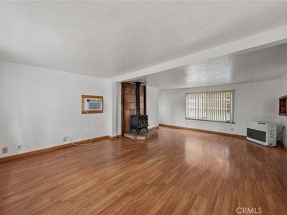 4th image of 3155 Buckingham Way