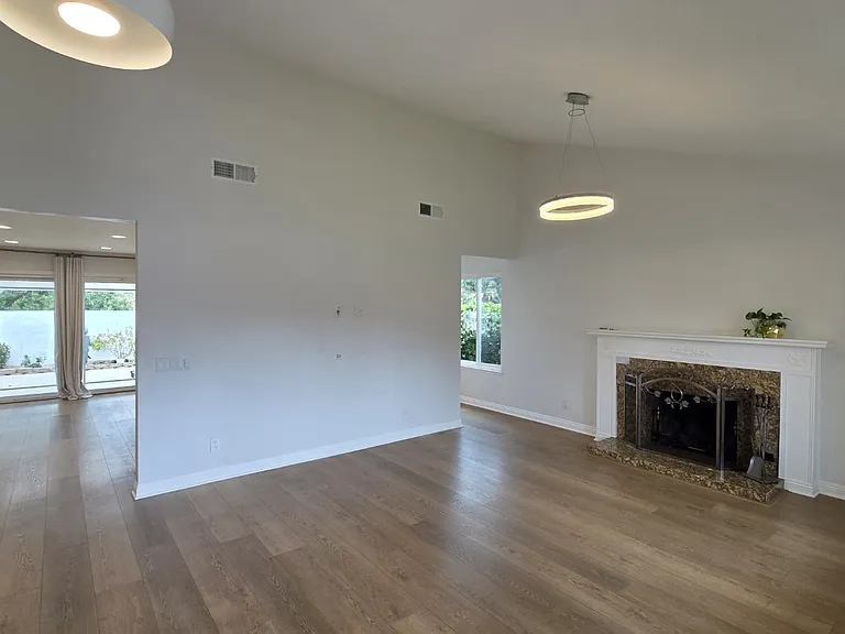 2190 Aspenpark Ct — Photo 7