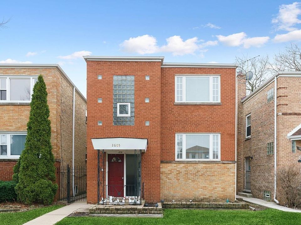 1st image of 2605 W Summerdale Ave #1