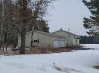 N7076 County Road U, Weyauwega, WI 54983
