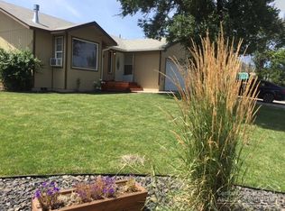 830 NW Maple Ct, Redmond, OR 97756