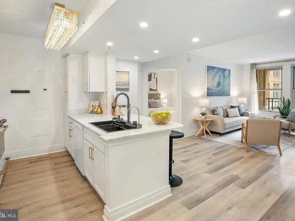 915 E St NW APT 1105, Washington, DC 20004