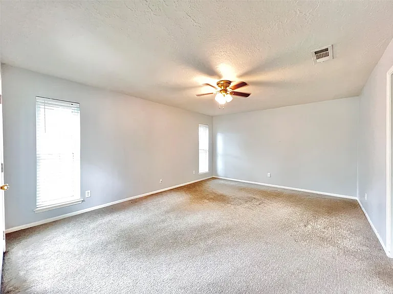 11407 Briar Rose Dr — Photo 23