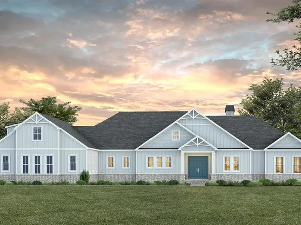 324 S Quail Dr, Pine Mountain, GA 31822