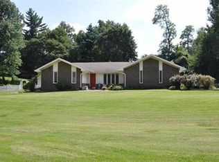 6511 Hemlock Way, Newburgh, IN 47630