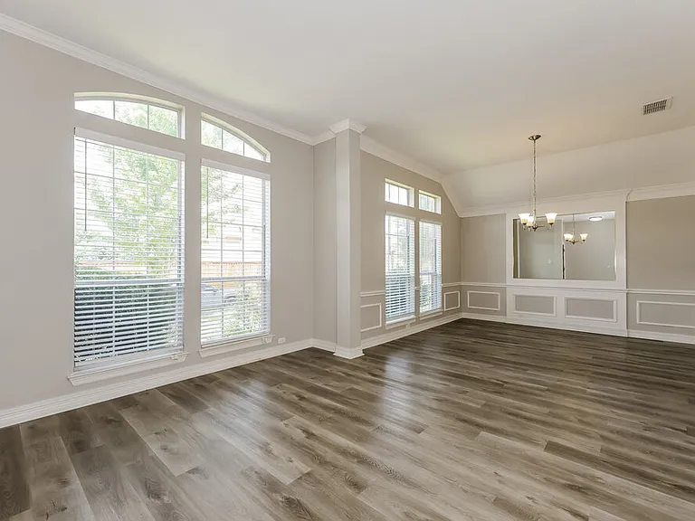 2604 Millstream Dr — Photo 6