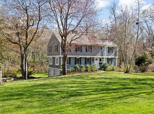 15 Old Coach Rd, Cohasset, MA 02025