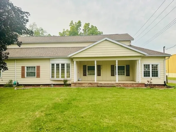 870 E McCracken Ave, Hoopeston, IL 60942