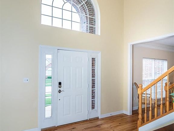 2nd image of 13491 Sunset Meadows Ln