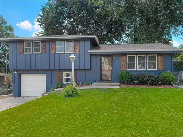 818 N 84th Dr, Kansas City, KS 66112