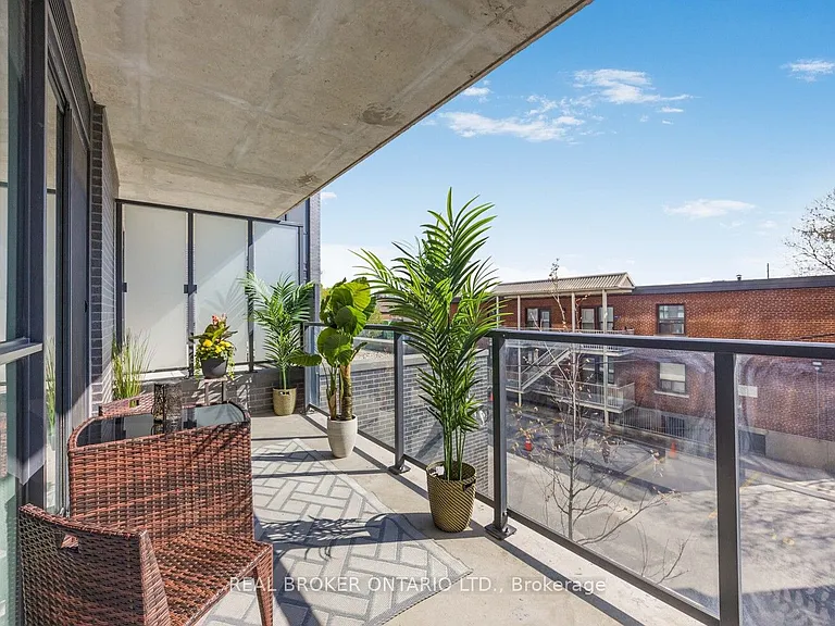 2369 Danforth Ave #210 — Photo 28