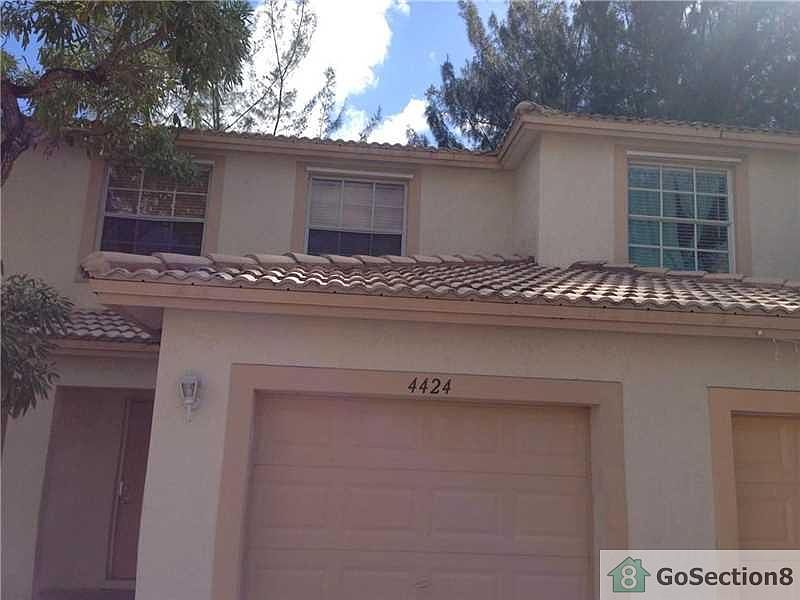 1st image of 4424 Crystal Lake Dr