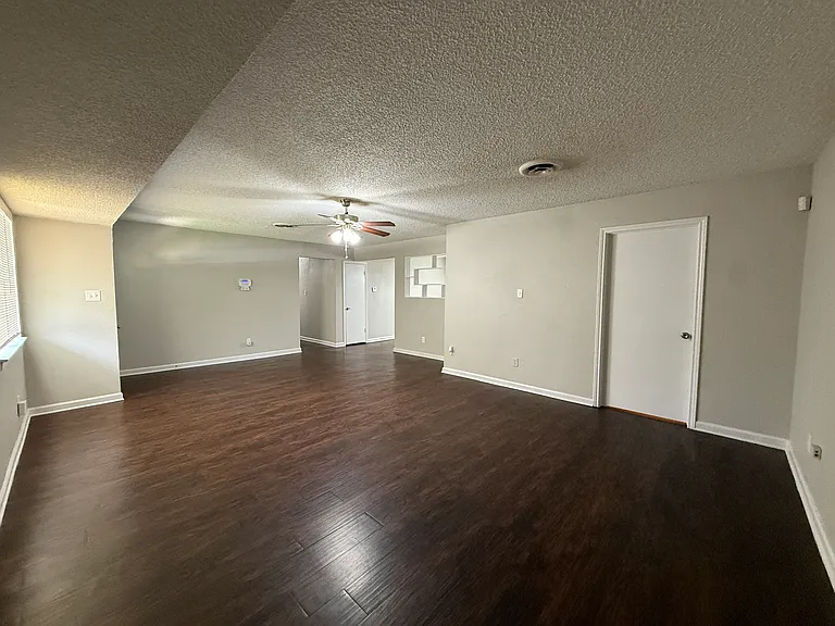3512 Bahamas Dr — Photo 6