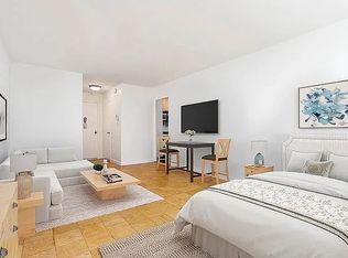 330 E 46th St APT 3V, New York, NY 10017