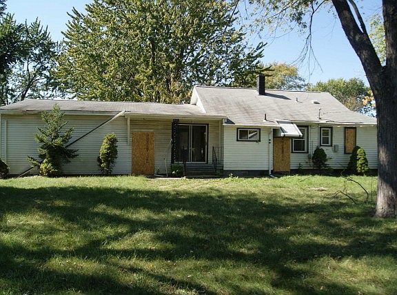 2nd image of 1641 Norris St