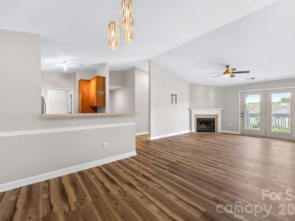 19747 Deer Valley Dr, Cornelius, NC 28031