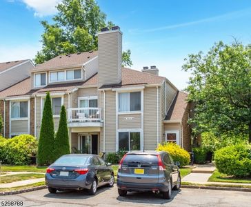 11 Farnham Sq, Parlin, NJ, 08859